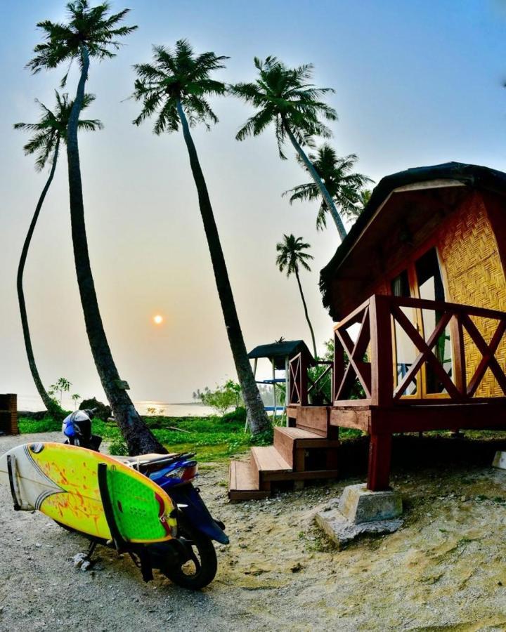 Simeulue Surflodges Lasikin ภายนอก รูปภาพ