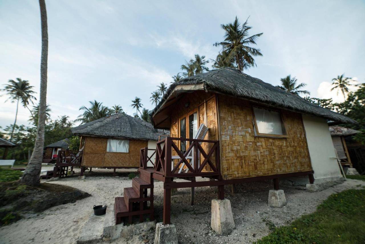 Simeulue Surflodges Lasikin ภายนอก รูปภาพ