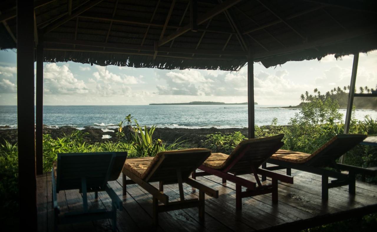 Simeulue Surflodges Lasikin ภายนอก รูปภาพ