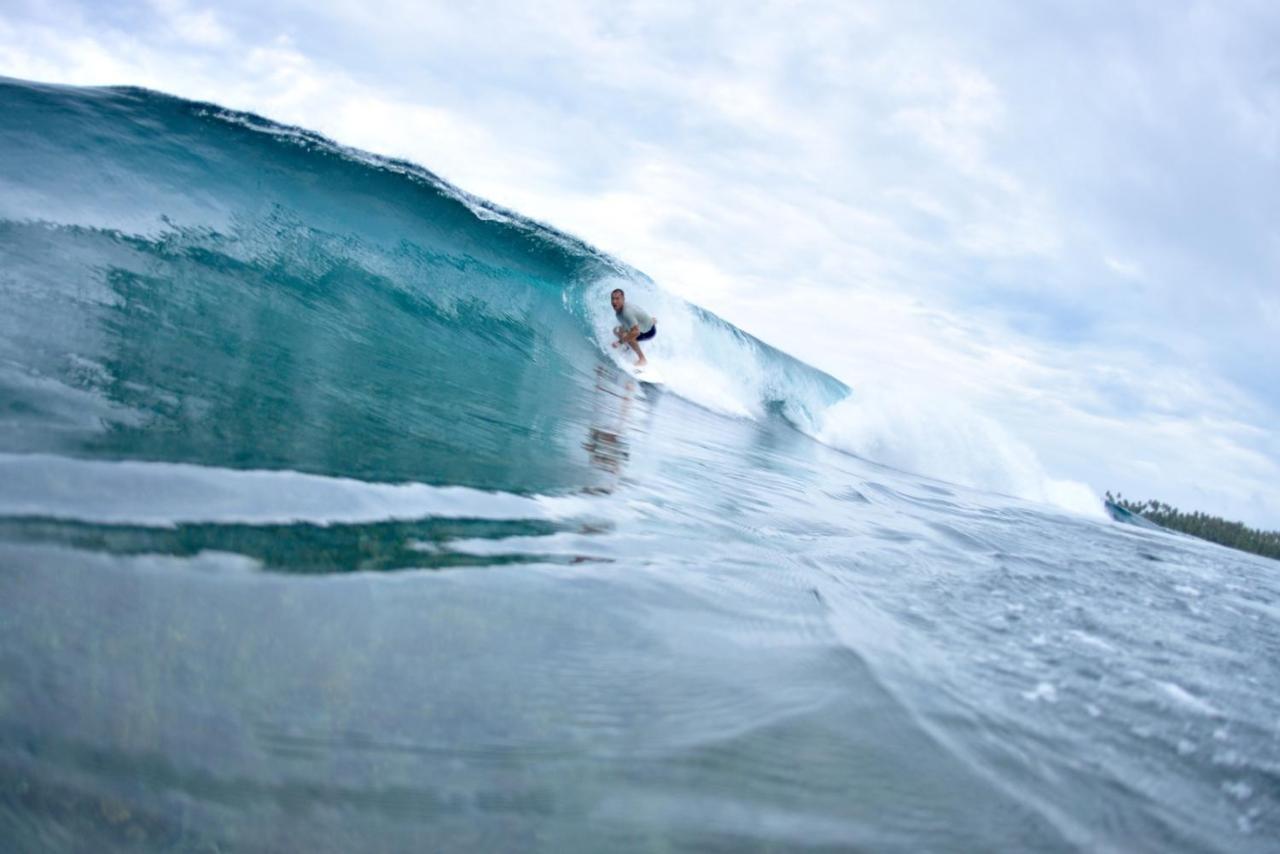 Simeulue Surflodges Lasikin ภายนอก รูปภาพ